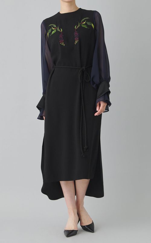 ベリー刺繍シアースリーブドレス