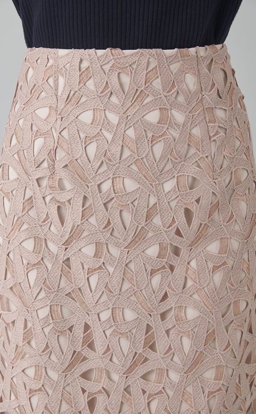 テープレーススカート