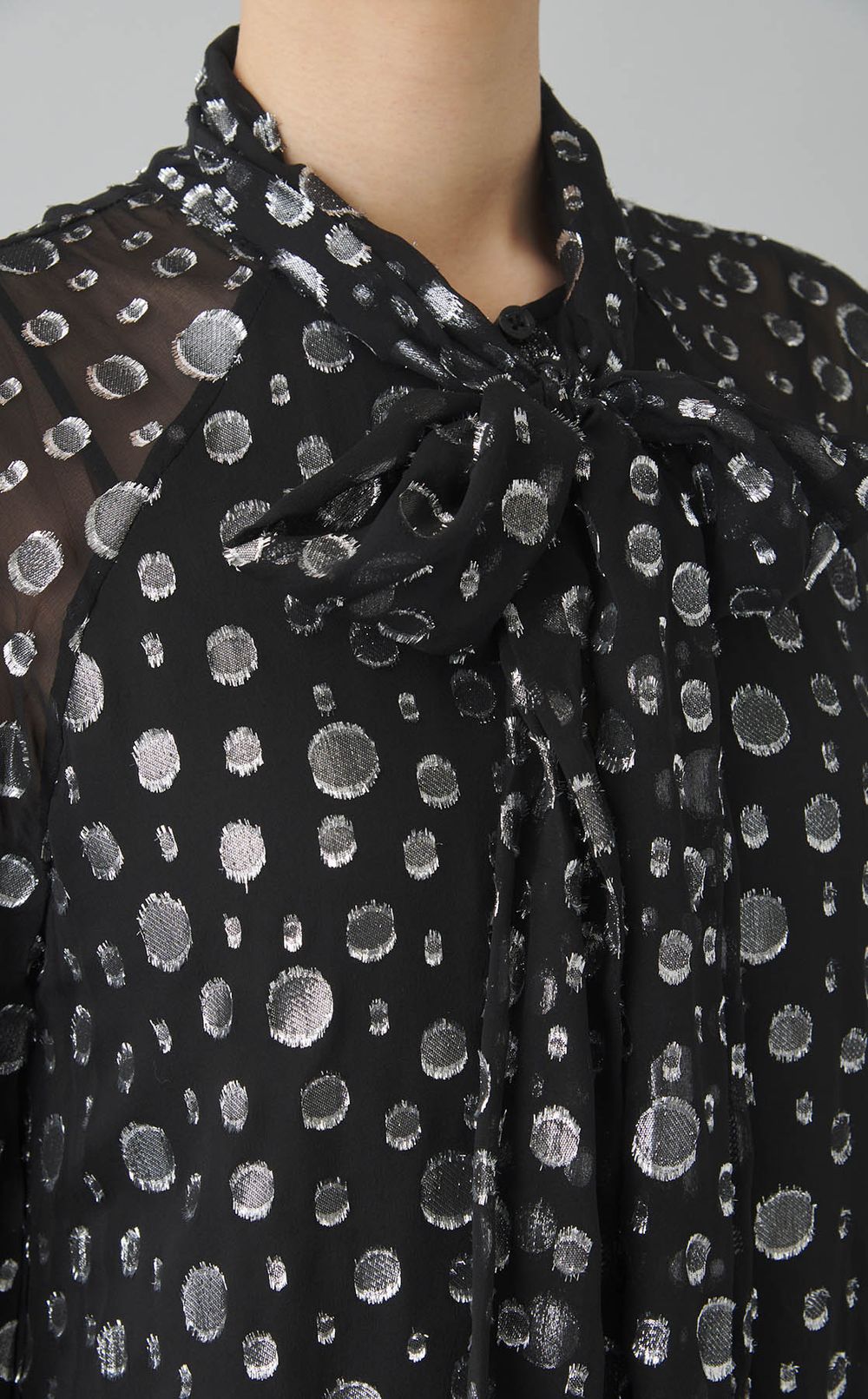 メタリックドットボウタイミニワンピース