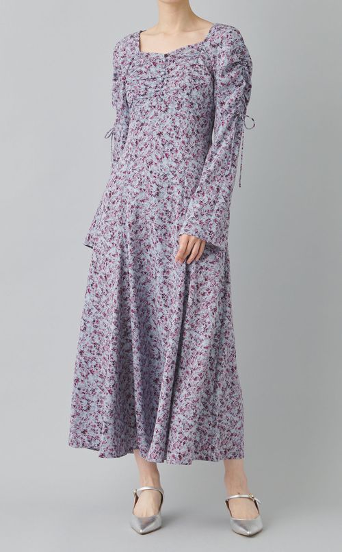 パフスリーブリボンプリントワンピース