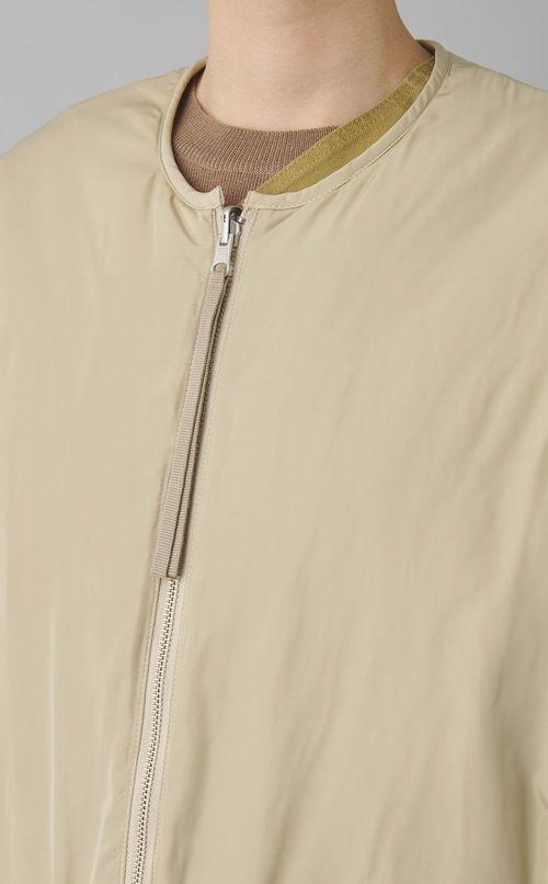 リバーシブルノーカラーブルゾン