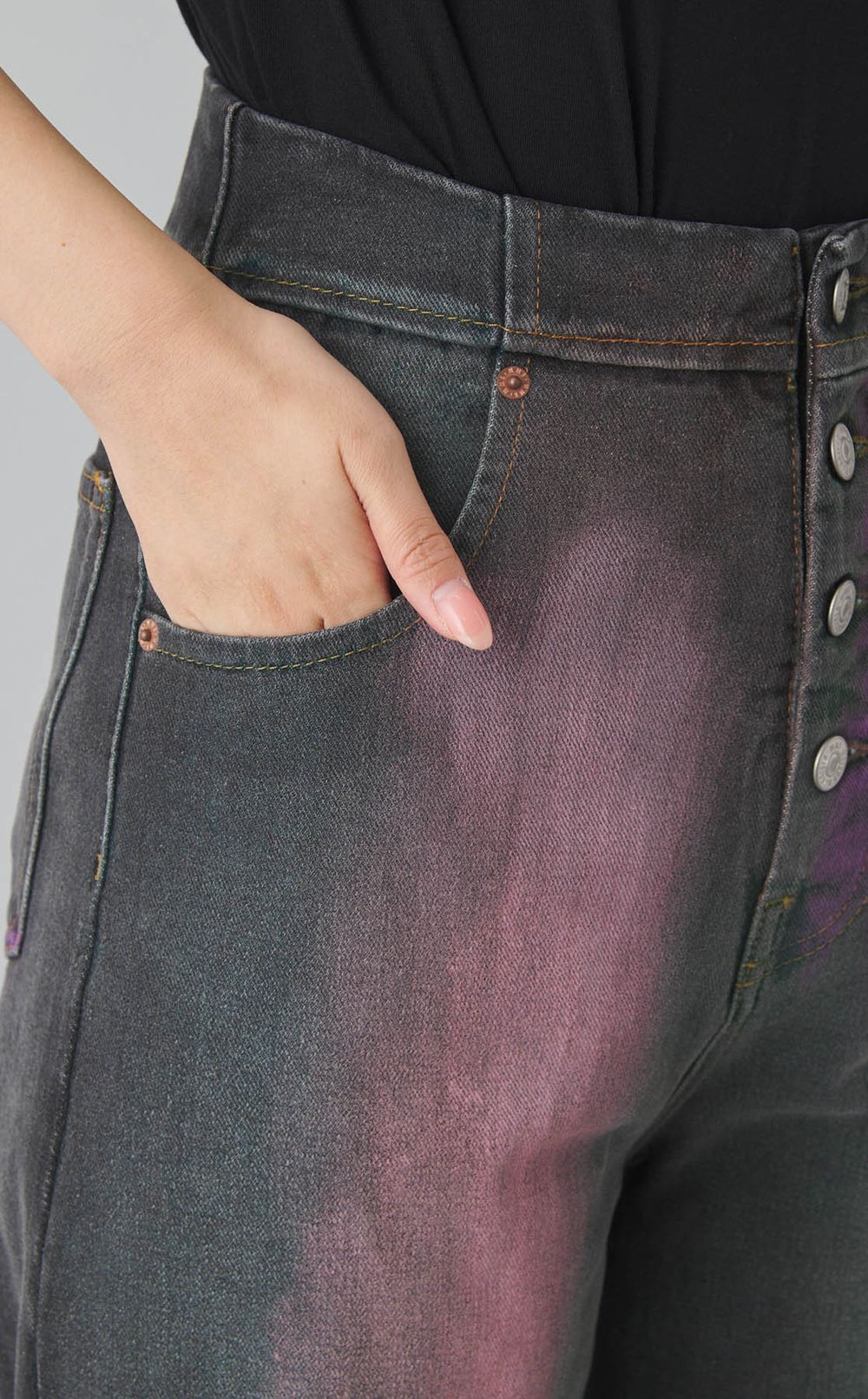 ボタンフライスプレーデニムパンツ