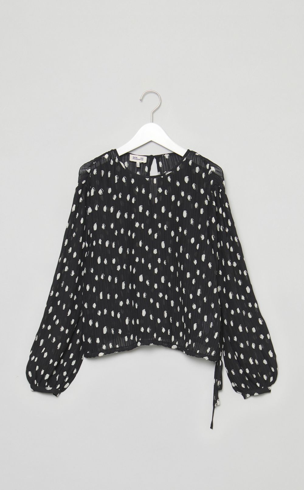 ドットシースループリーツブラウス