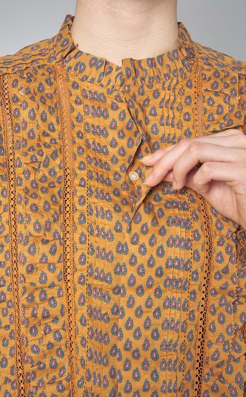 プリントスタンドギャザーネックシャツ