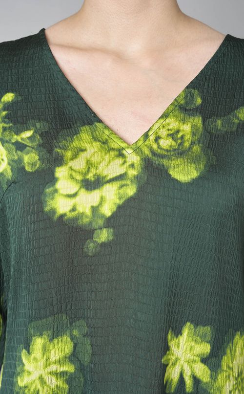 プリントVネックミディワンピース