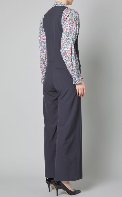 スリーブレスVネックオールインワン