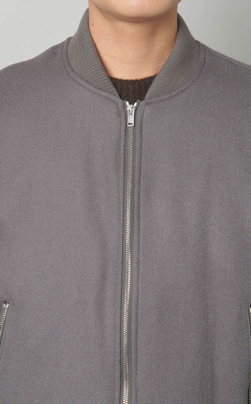 ショートボンバージャケット