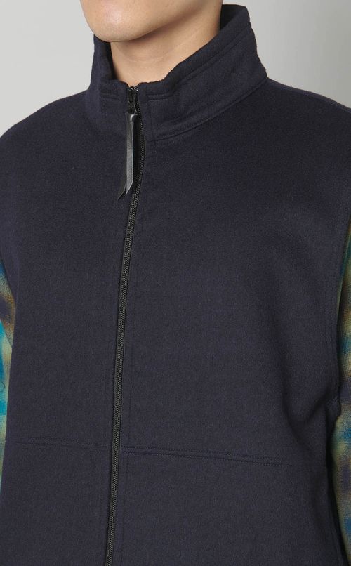 ウールシルクジップアップベスト