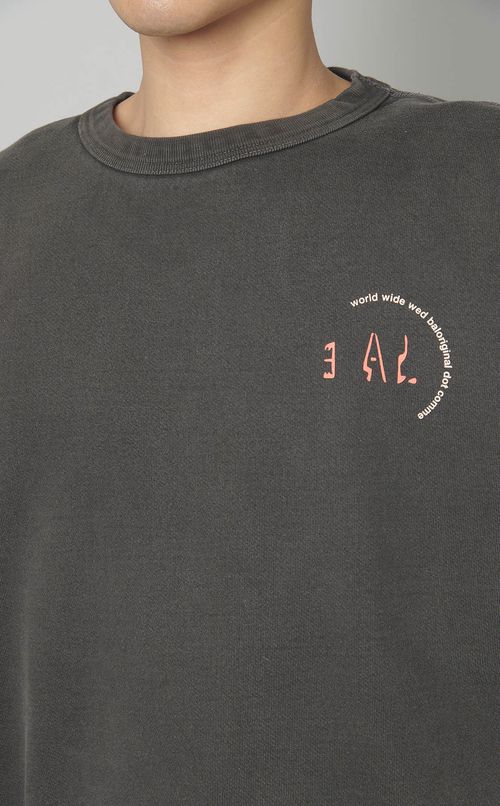 グラフィッククルーネックスウェット