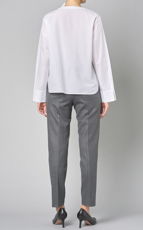 アシンメトリーフリルカラーシャツ