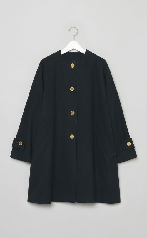 ノーカラーゴールドボタンコート