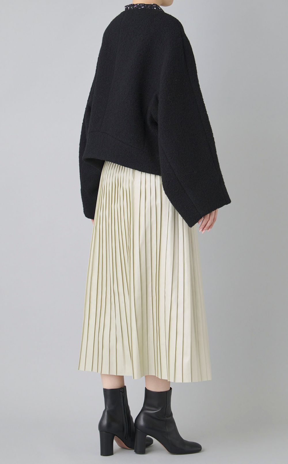 ロードウールノーカラージャケット