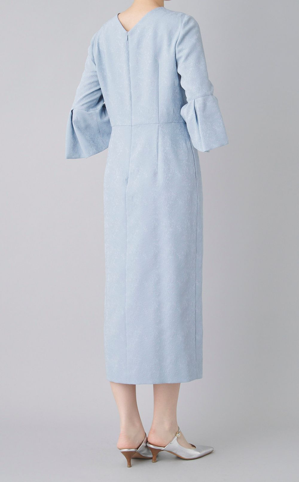 ジャガードフリルスリーブドレス