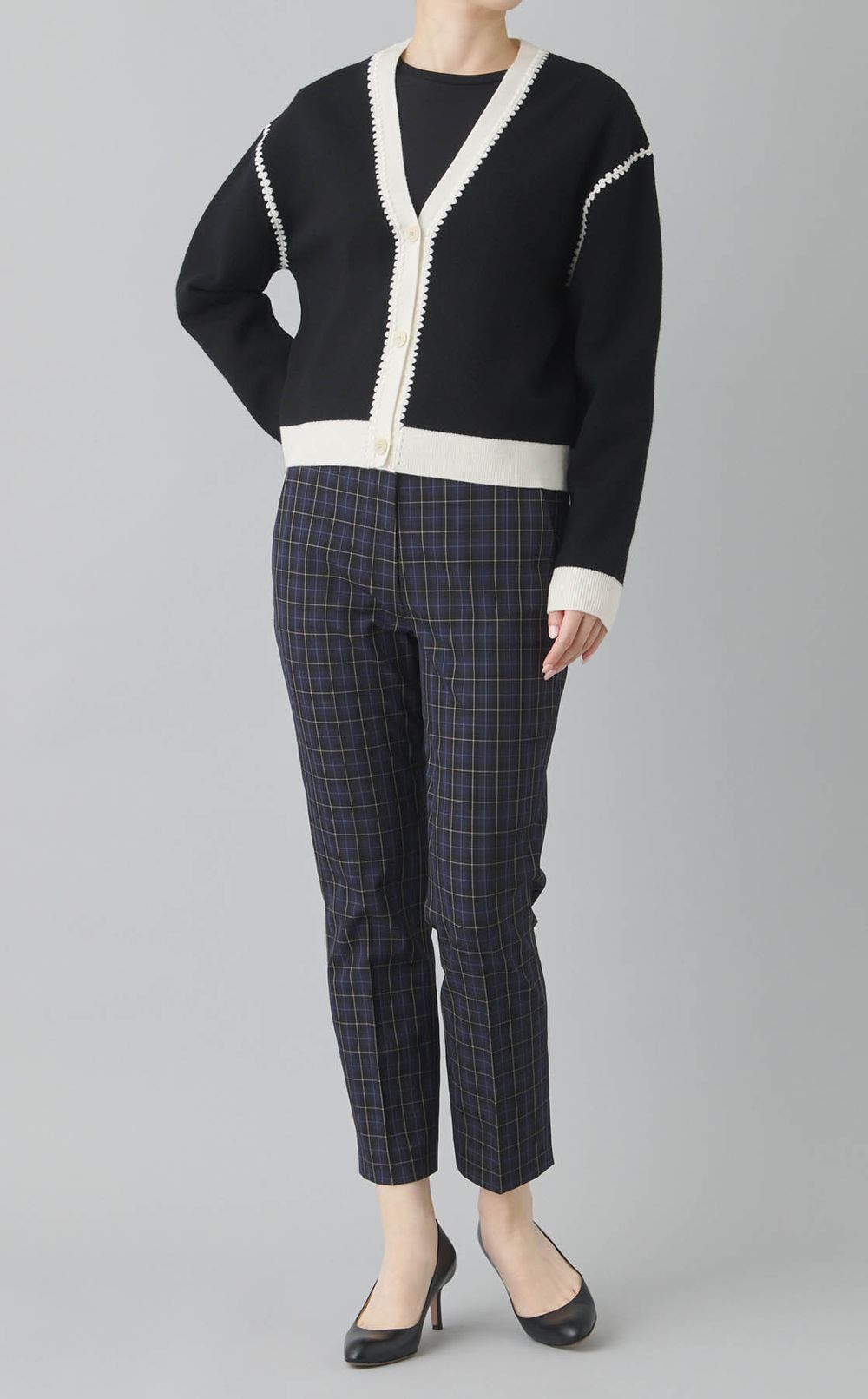 バイカラーステッチニット