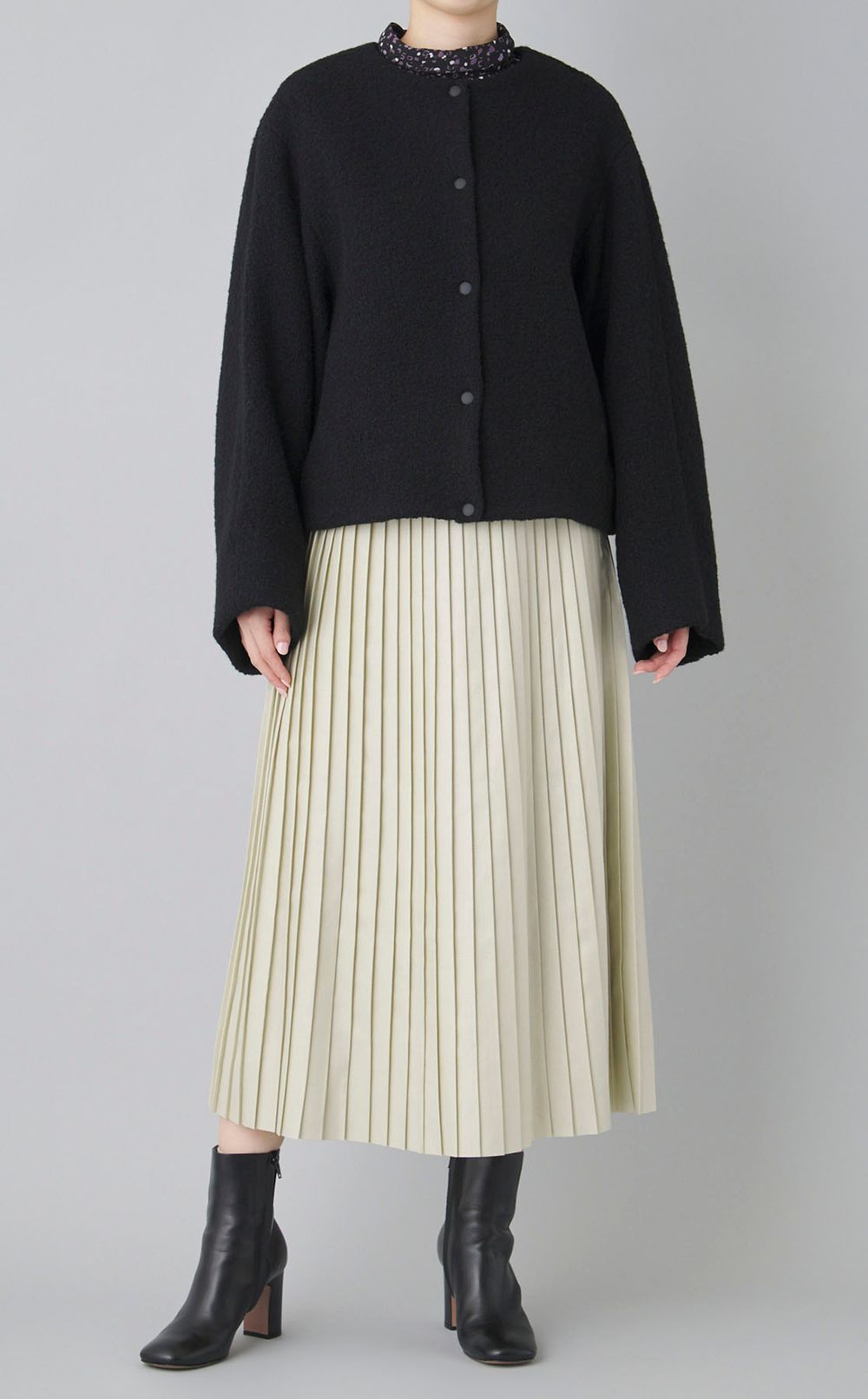 ロードウールノーカラージャケット