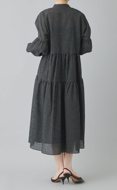 スタンドカラーティアードワンピース