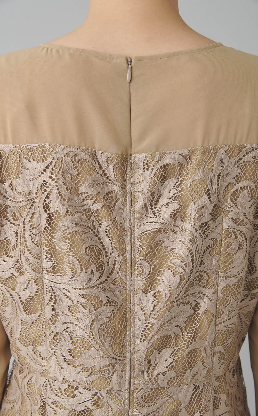 フレアスリーブレースワンピース