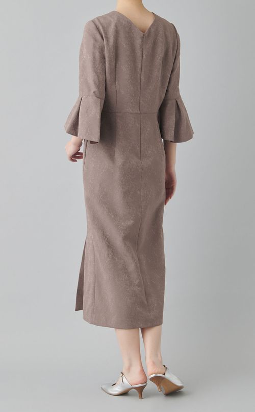 ジャガードフリルスリーブドレス