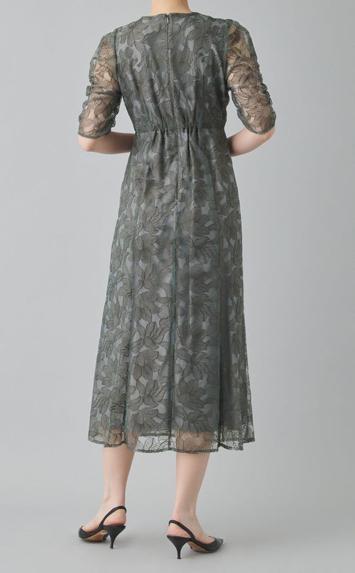 エンブロイダリーチュールドレス