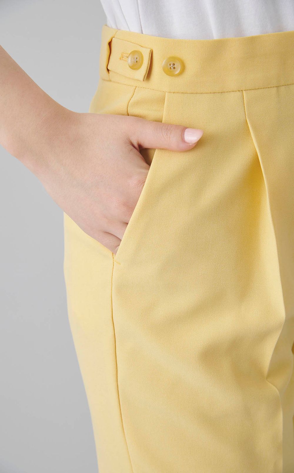 センタープレススリムスラックス