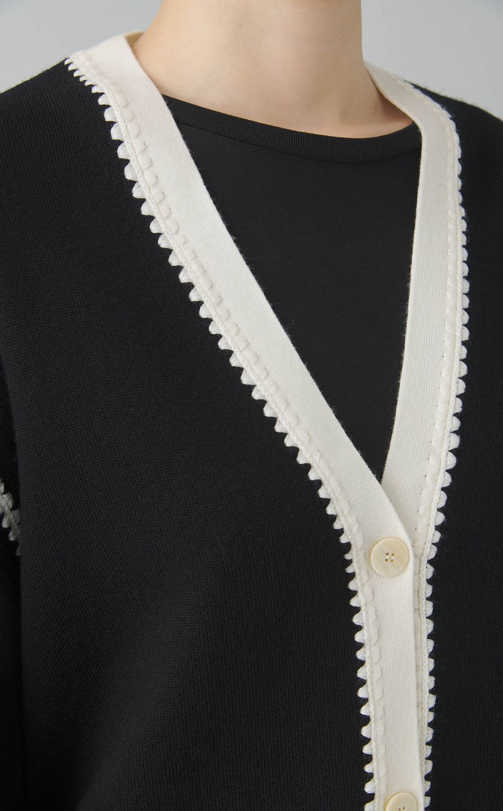 バイカラーステッチニット