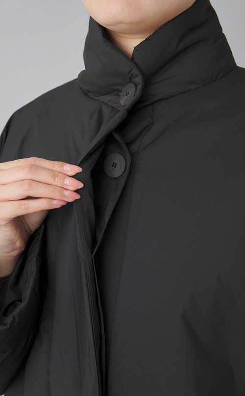 ナイロン中綿ロングコート