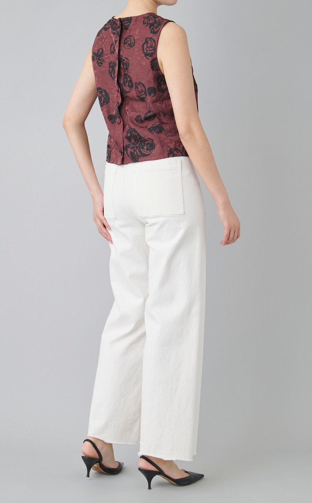 ローズジャガードノースリーブブラウス