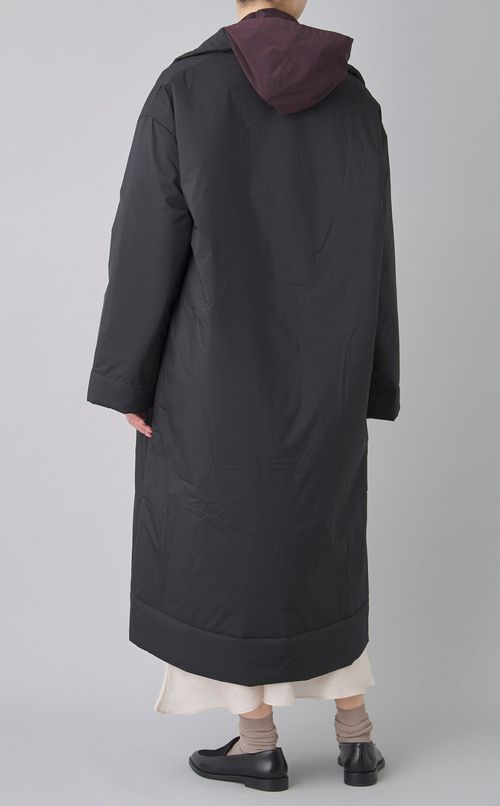 ナイロン中綿ロングコート