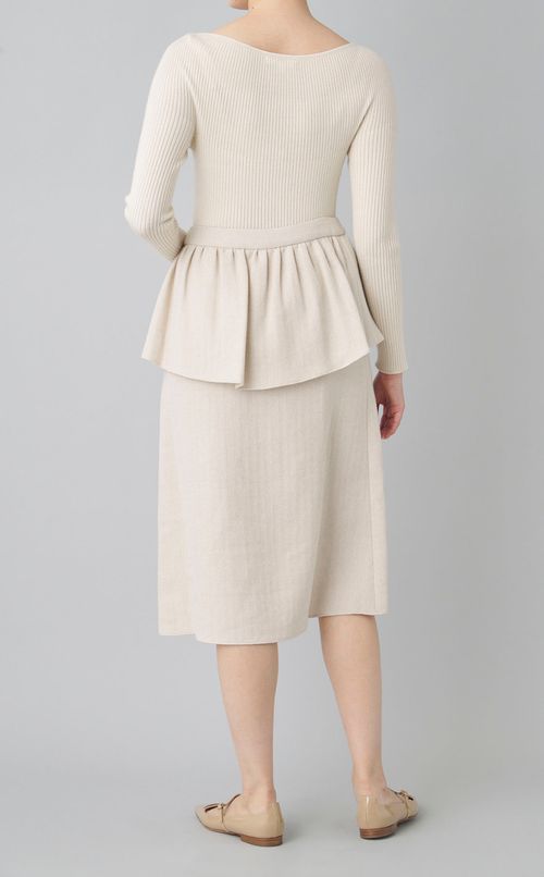 ヘリンボンペプラムスカート