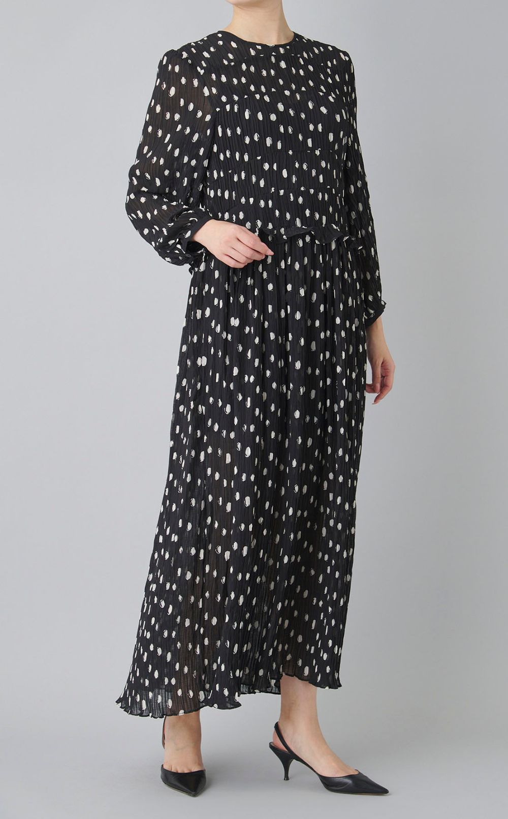 ドットシースループリーツワンピース