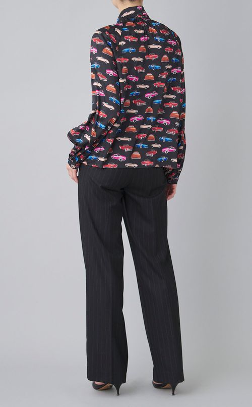 カープリントボウタイブラウス