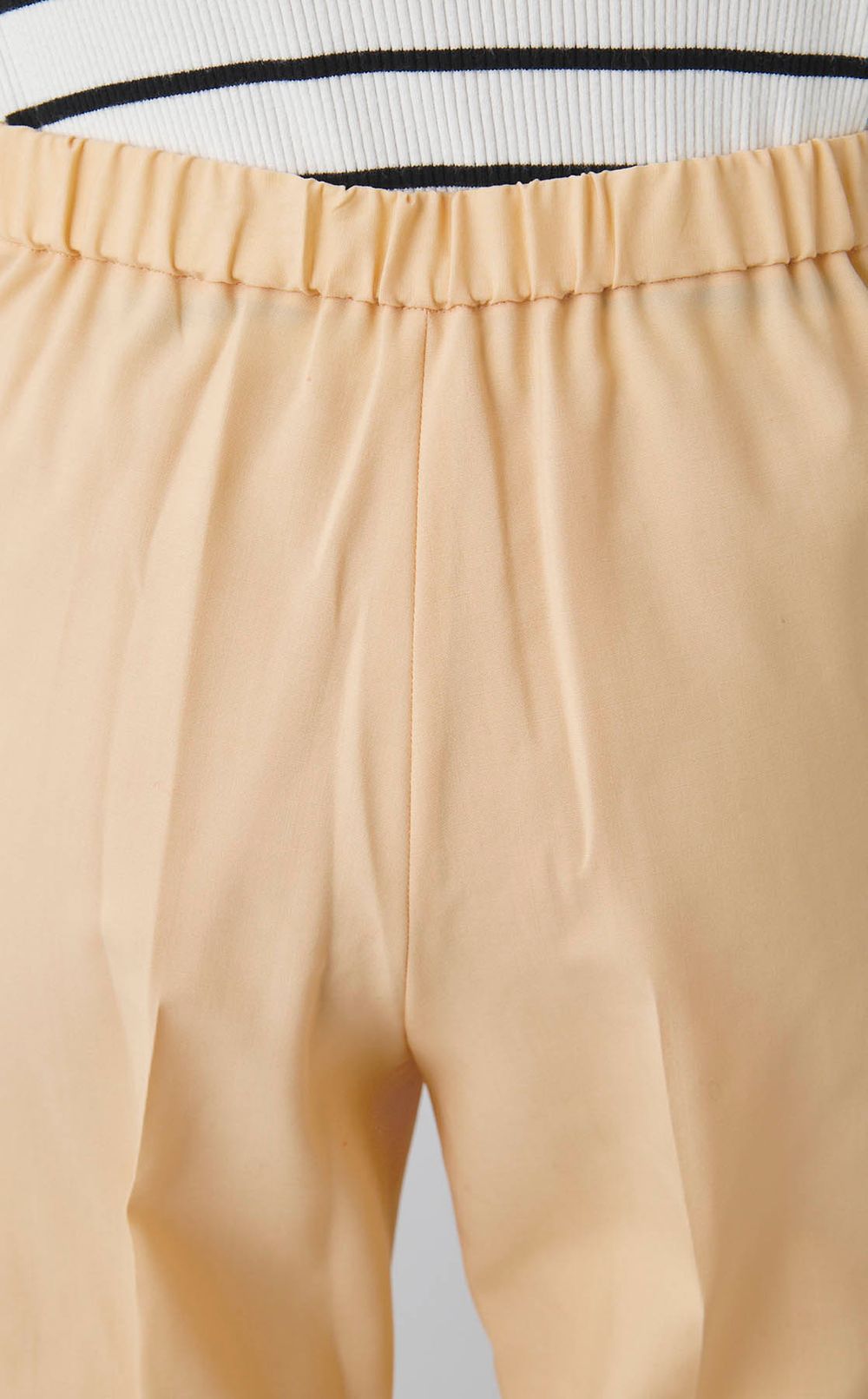 インサイドスリットスラックス