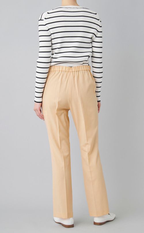 インサイドスリットスラックス