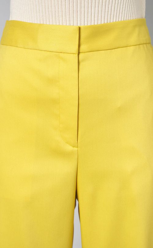 ストレッチセミワイドパンツ