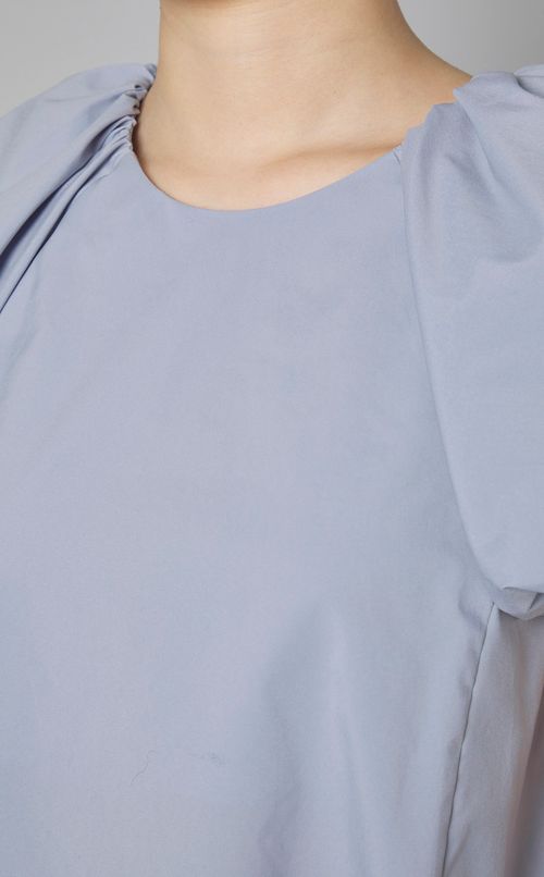 タフタパフスリーブブラウス