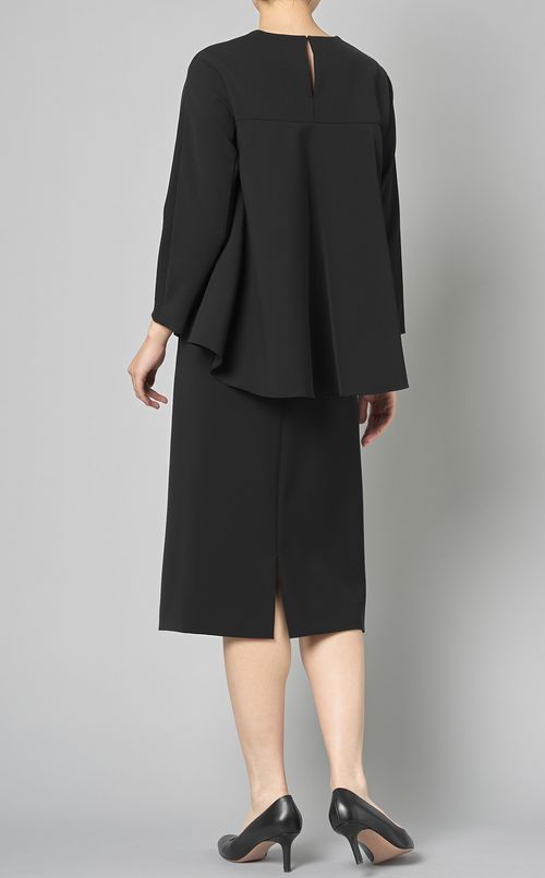 ダブルクロスタイトスカート