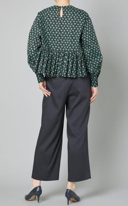 プリントフリルヘムブラウス