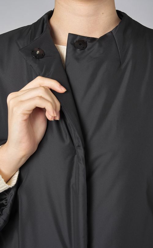 タフタトラペーズコート