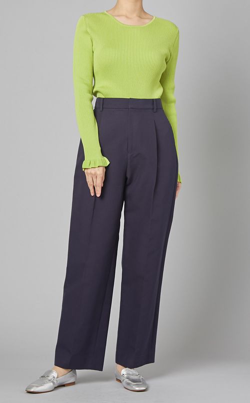 コンパクトコットンクルーネックニット