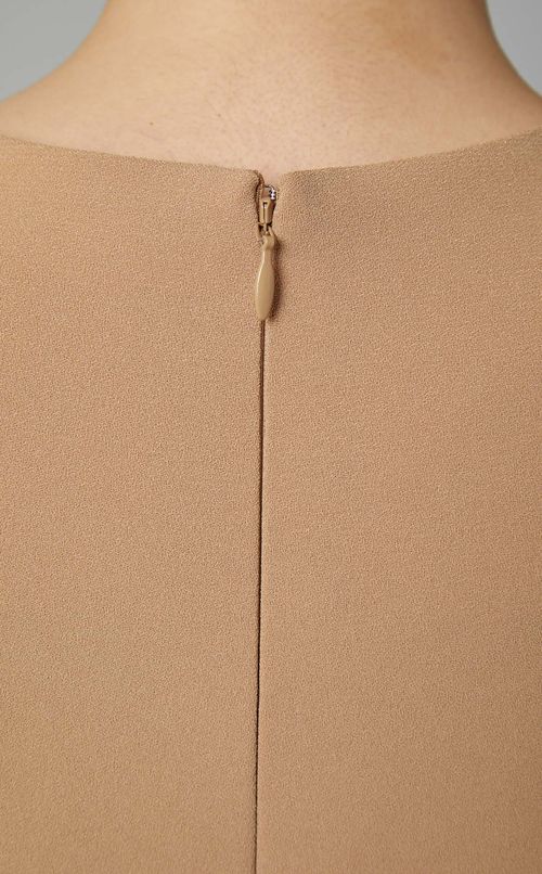 パール付レースワンピース