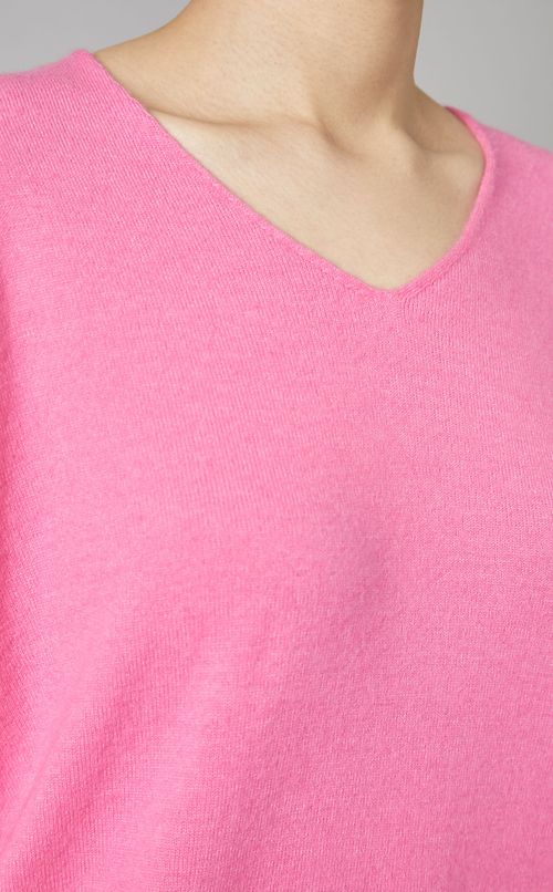 ソフトウールVネックニット