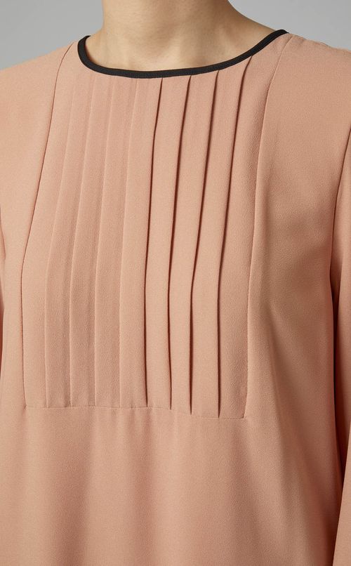 パイピングバックリボンワンピース