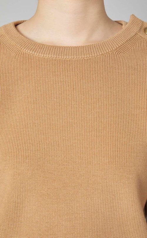 ゴールドボタンスリーブニット