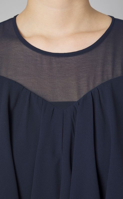 シフォンフリルブラウス