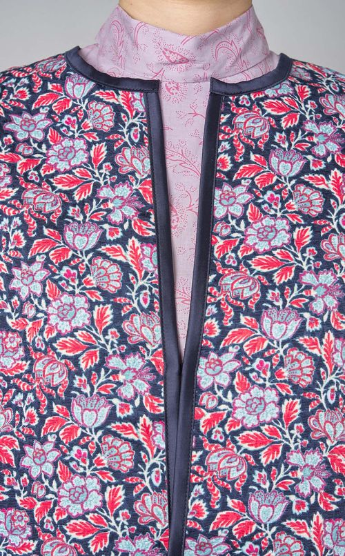 フラワープリントノーカラージャケット