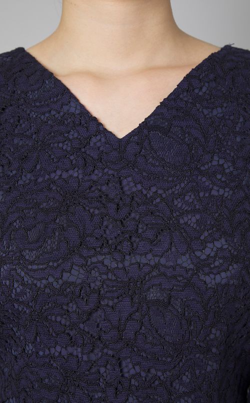 コードレースフレアスリーブワンピース