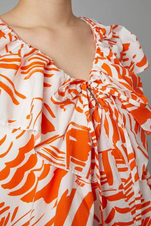 プリントノースリーブフリルブラウス