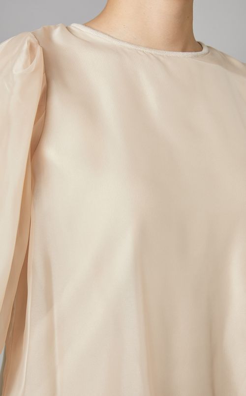 シアーレイヤードニットプルオーバー