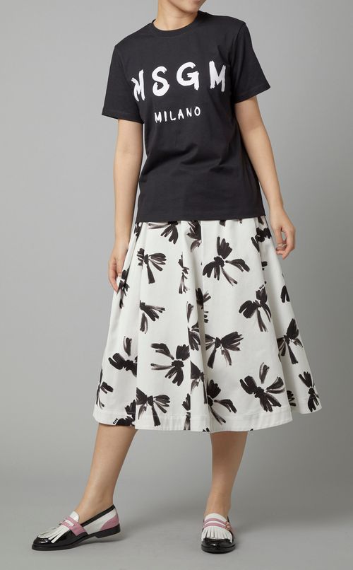 ホワイ卜ロゴクルーネックTシャツ