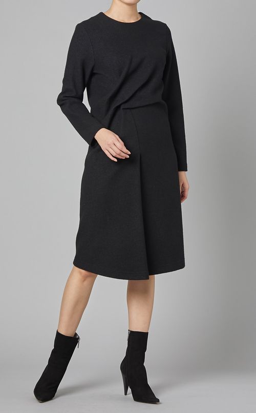 ループパイルタックフレアワンピース